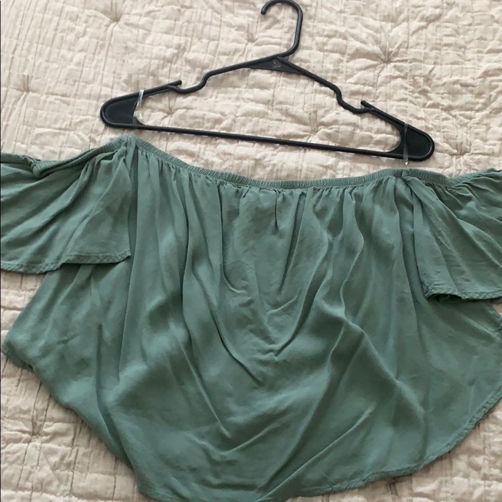 crop top